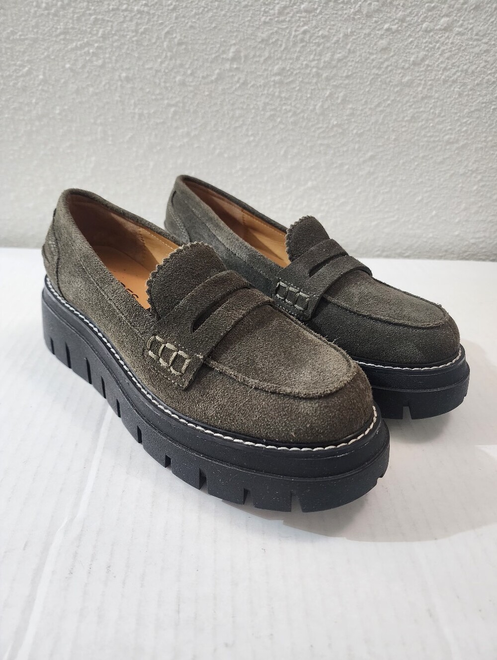 J/Slides Tyler Suede Chunky Platform Penny Loafers Olive Green Lug Sole Women 7